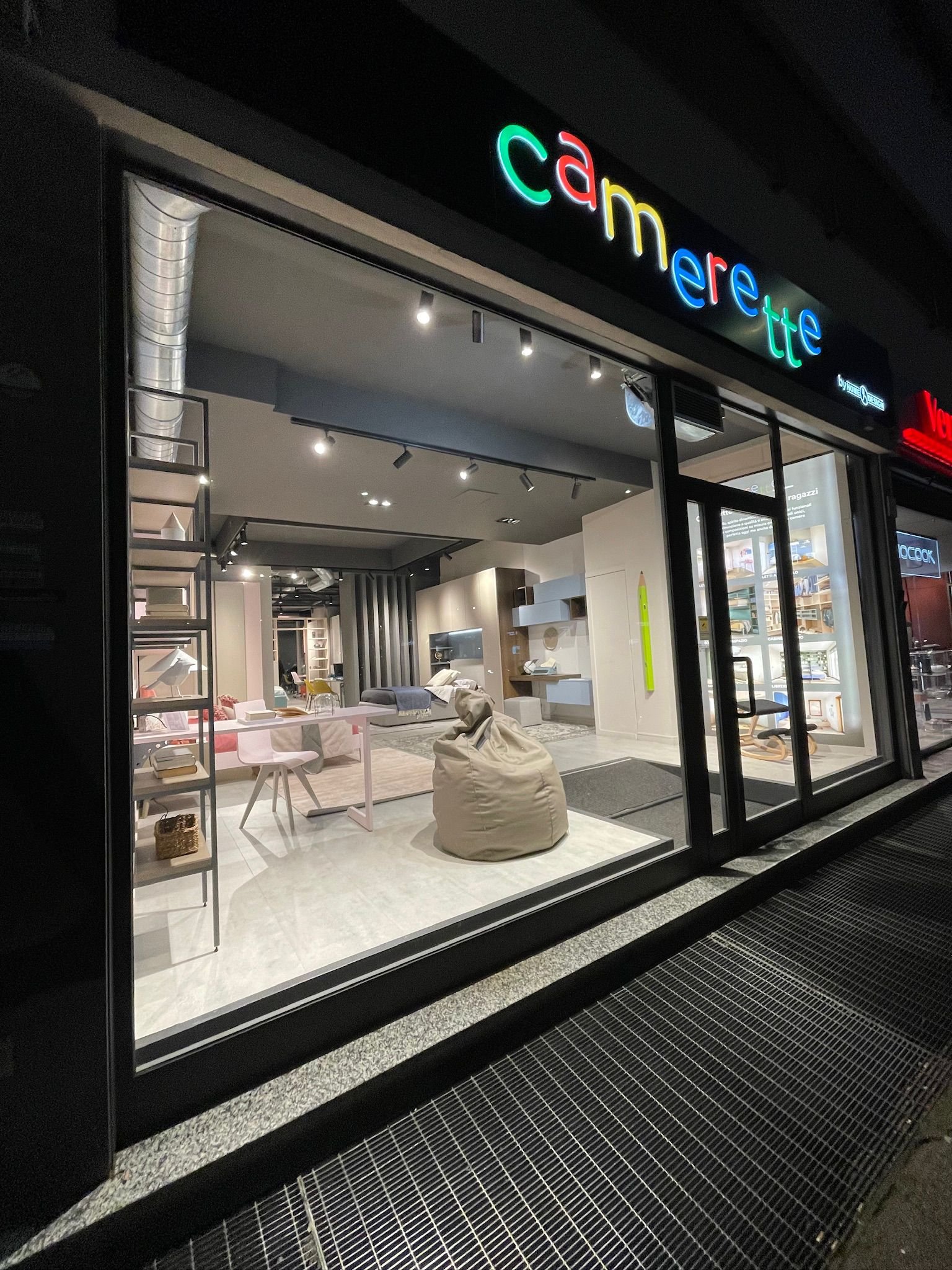 Showroom camerette Home and Design Roma